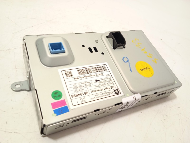 Recambio de pantalla multifuncion para chevrolet orlando (j309) 2.0 d referencia OEM IAM 95194696  