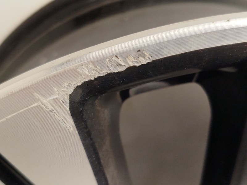 Recambio de llanta para mitsubishi eclipse cross (gk_, gl_) 1.5 t-mivec referencia OEM IAM 4250D789  