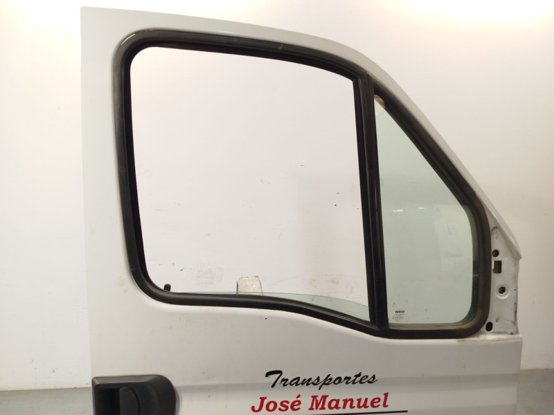 Recambio de puerta delantera derecha para iveco daily iv caja/chasis 35c15 referencia OEM IAM 99460120  