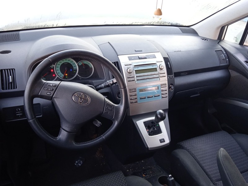 toyota corolla verso (zer_, zze12_, r1_) del año 2008