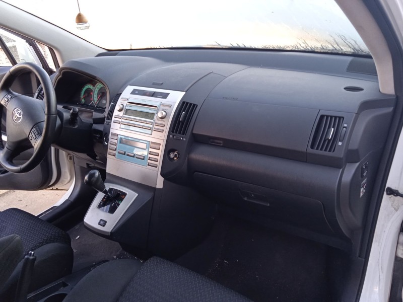 toyota corolla verso (zer_, zze12_, r1_) del año 2008