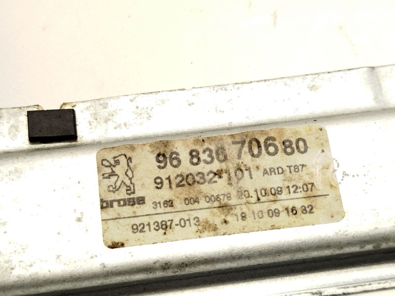 Recambio de elevalunas trasero derecho para peugeot 5008 (0u_, 0e_) 1.6 16v referencia OEM IAM 9683670680  