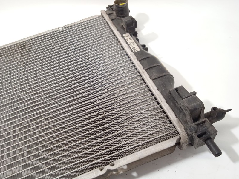 Recambio de radiador agua para chevrolet orlando (j309) 2.0 d referencia OEM IAM 13267667  