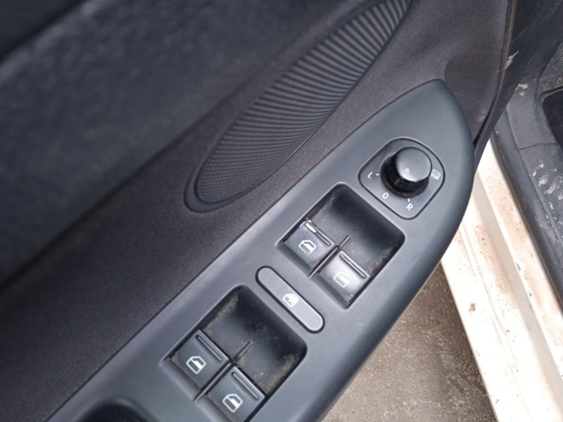 volkswagen golf plus v (5m1, 521) del año 2010