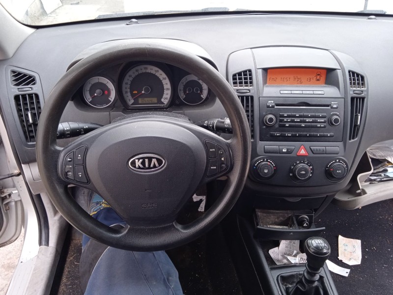 kia cee´d hatchback (ed) del año 2007