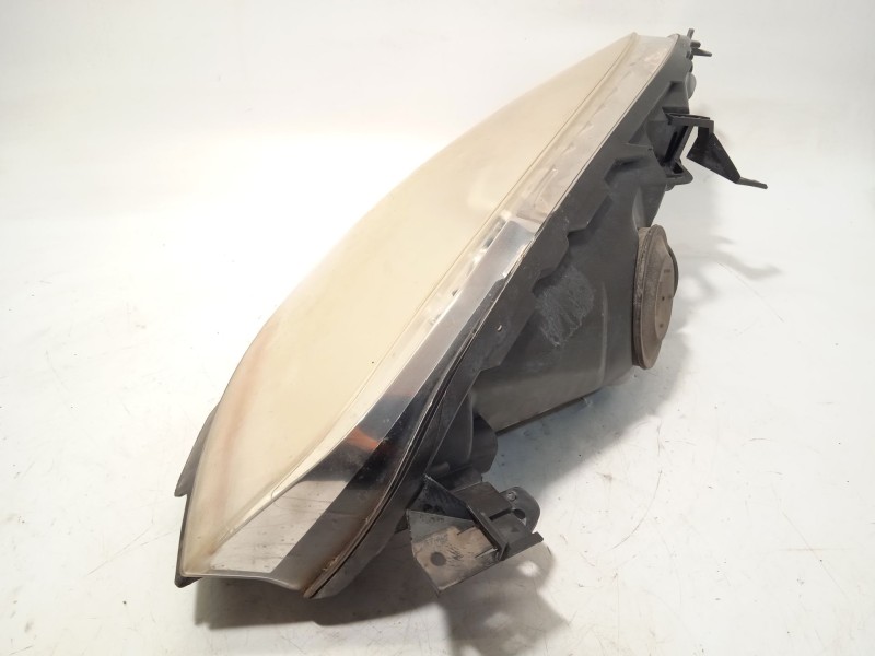Recambio de faro derecho para citroën c4 grand picasso sx referencia OEM IAM 6206A8  