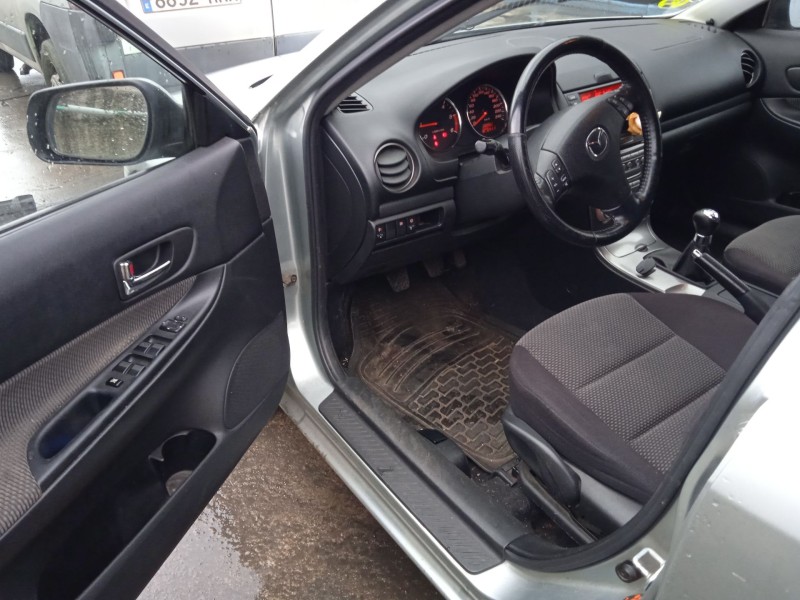 mazda 6 station wagon (gy) del año 2004