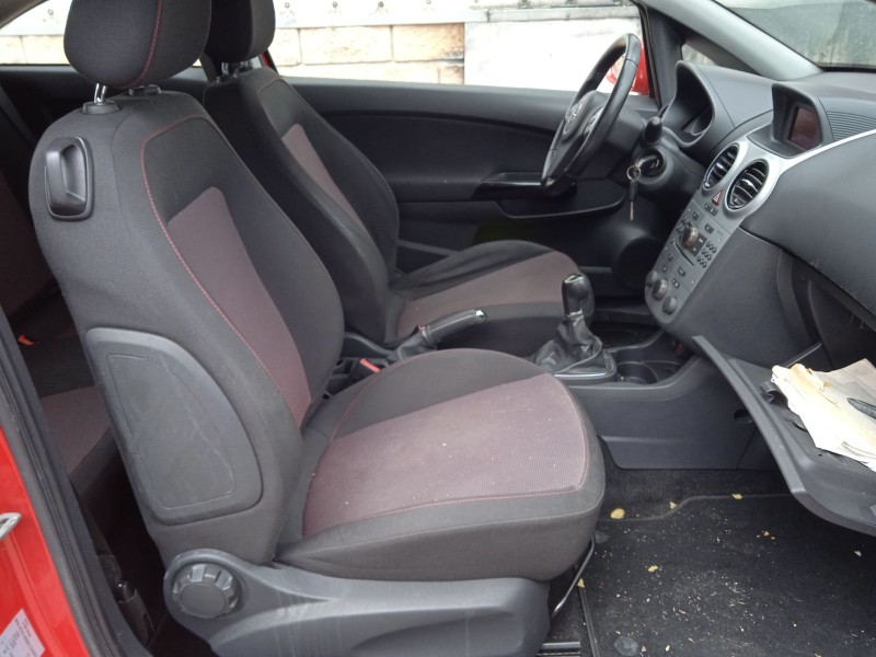 opel corsa d (s07) del año 2008