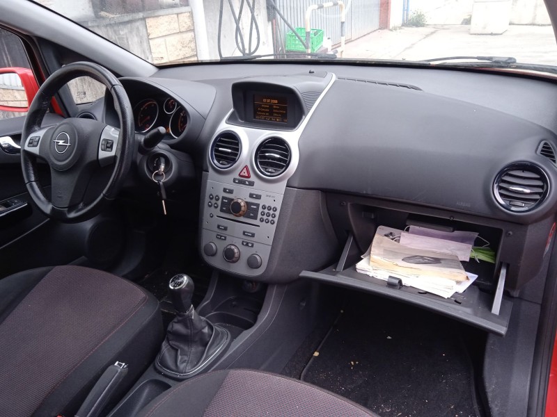 opel corsa d (s07) del año 2008