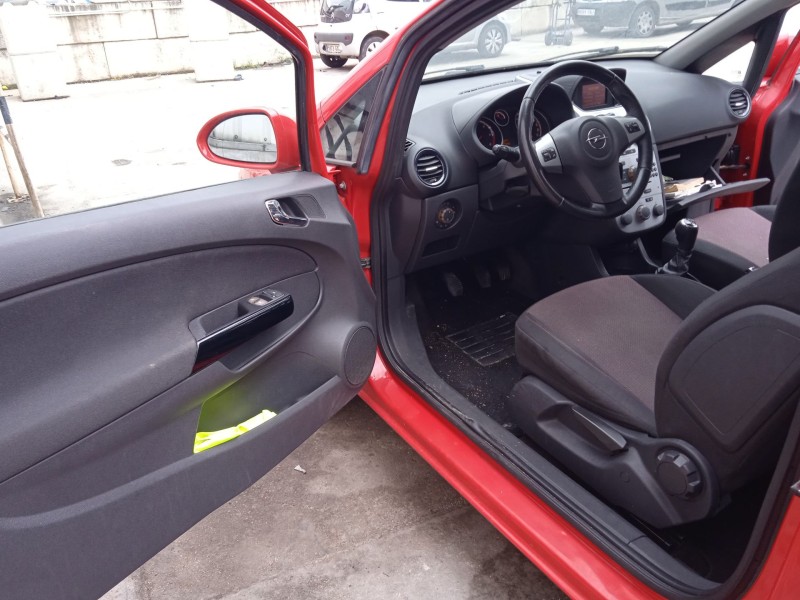 opel corsa d (s07) del año 2008