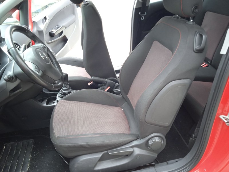 opel corsa d (s07) del año 2008