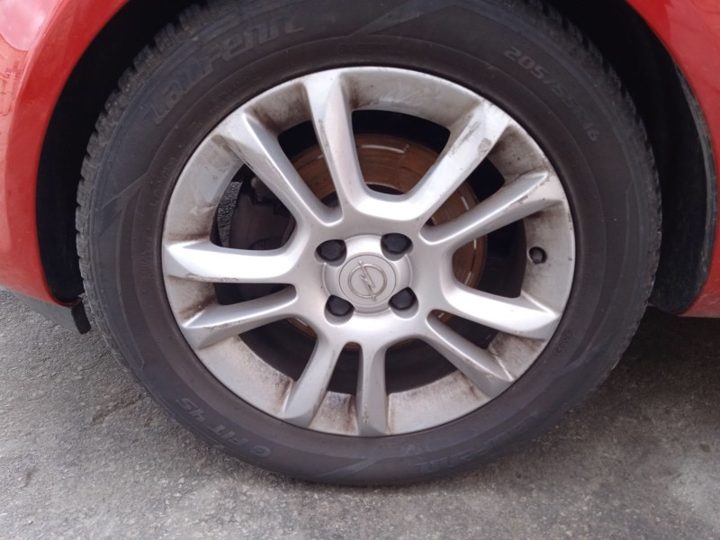 opel corsa d (s07) del año 2008