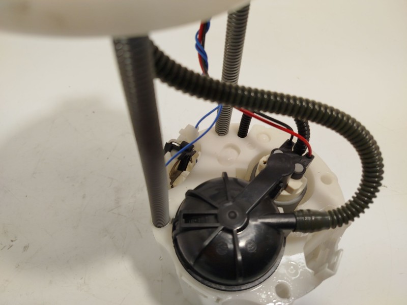 Recambio de bomba combustible para opel astra k (b16) 1.2 turbo (68) referencia OEM IAM 13507894  361274721