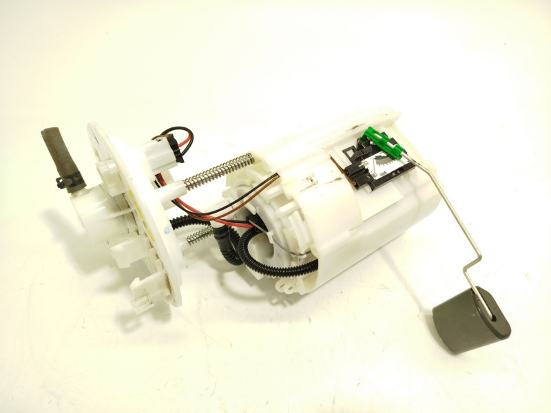 Recambio de bomba combustible para kia stonic (ybcuv) 1.2 cat referencia OEM IAM 31110H8300  1000G56550