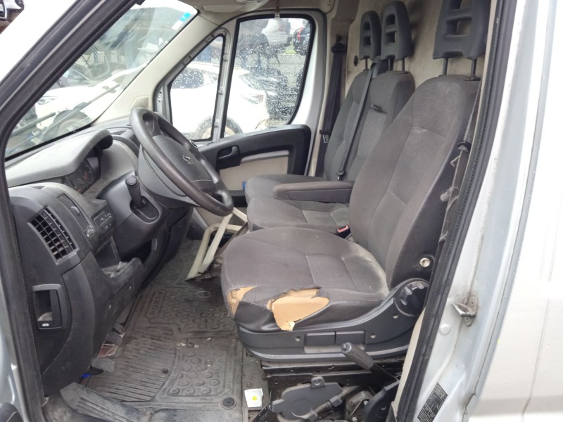 peugeot boxer furgoneta del año 2011