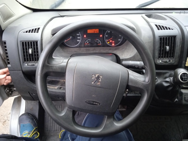 peugeot boxer furgoneta del año 2011