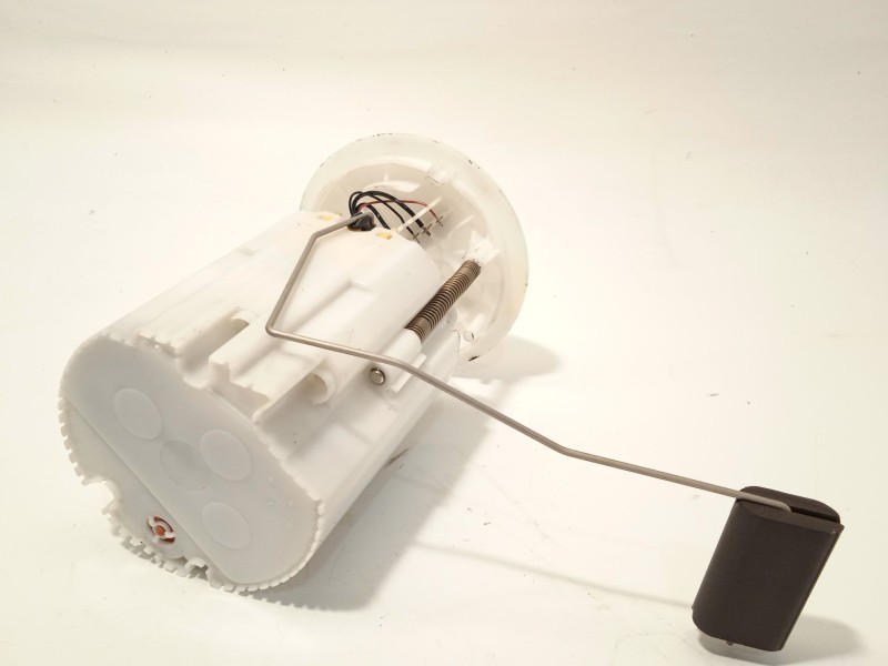 Recambio de bomba combustible para renault scénic iii (jz0/1_) 1.2 tce referencia OEM IAM 172021706R  0580200148