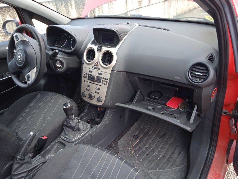 opel corsa d (s07) del año 2007