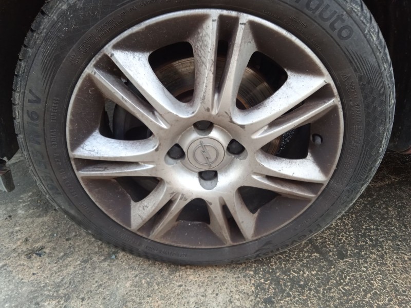 opel corsa d (s07) del año 2007