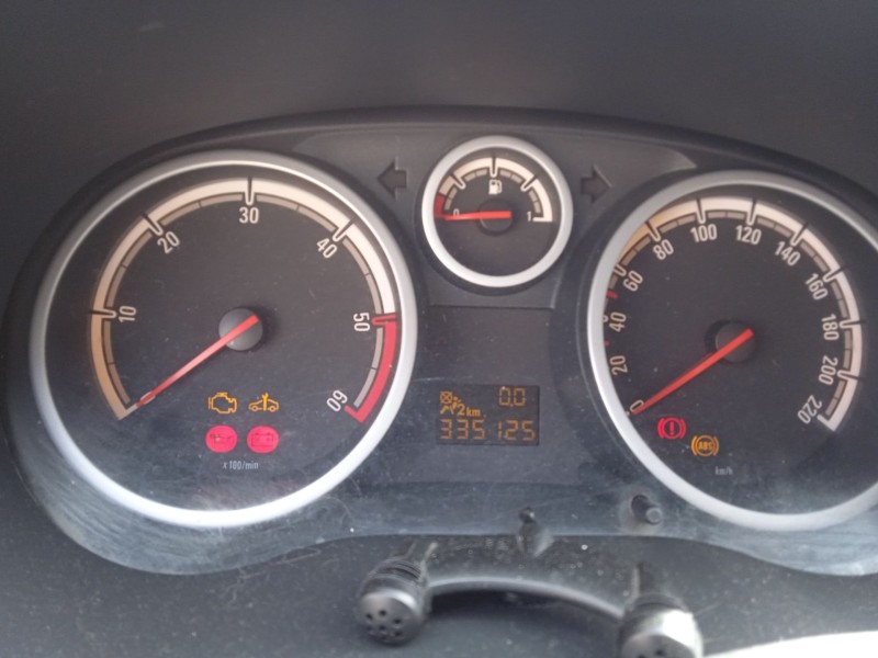 opel corsa d (s07) del año 2007