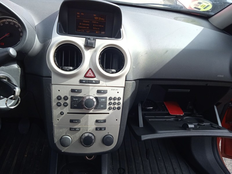 opel corsa d (s07) del año 2007