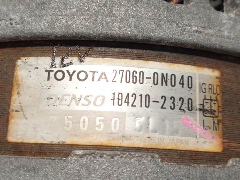 Recambio de alternador para toyota yaris 1.4 turbodiesel cat referencia OEM IAM 270600N040  1042102320
