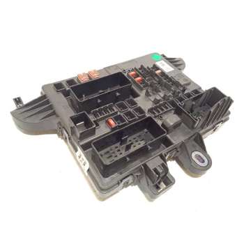 CAJA RELES / FUSIBLES 13277317 