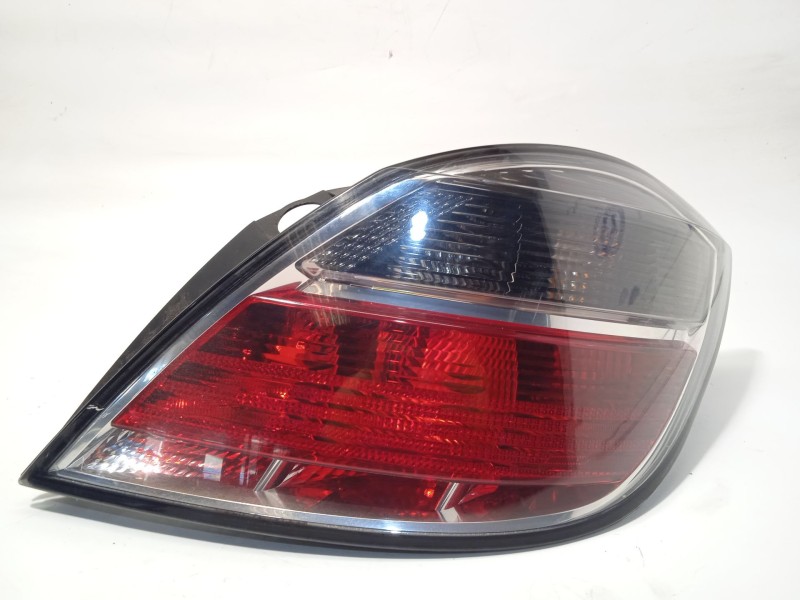 Recambio de piloto trasero derecho para opel astra h (a04) 1.7 cdti (l48) referencia OEM IAM 13222325  