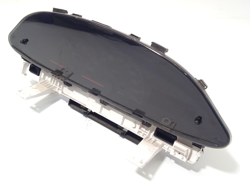 Recambio de cuadro instrumentos para toyota yaris 1.4 turbodiesel cat referencia OEM IAM 838000DG40  
