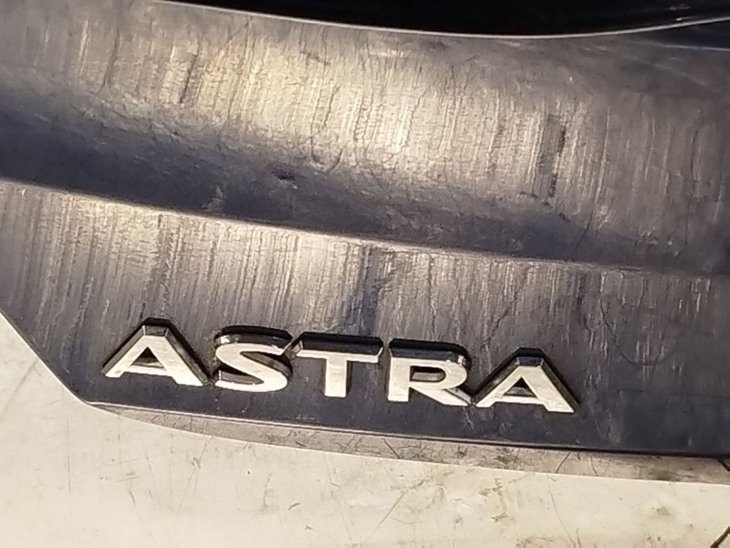 Recambio de porton trasero para opel astra k (b16) 1.2 turbo (68) referencia OEM IAM 39047564  