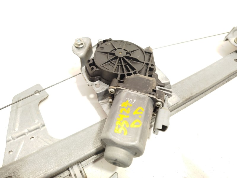 Recambio de elevalunas delantero derecho para peugeot 107 urban move referencia OEM IAM 400842C  