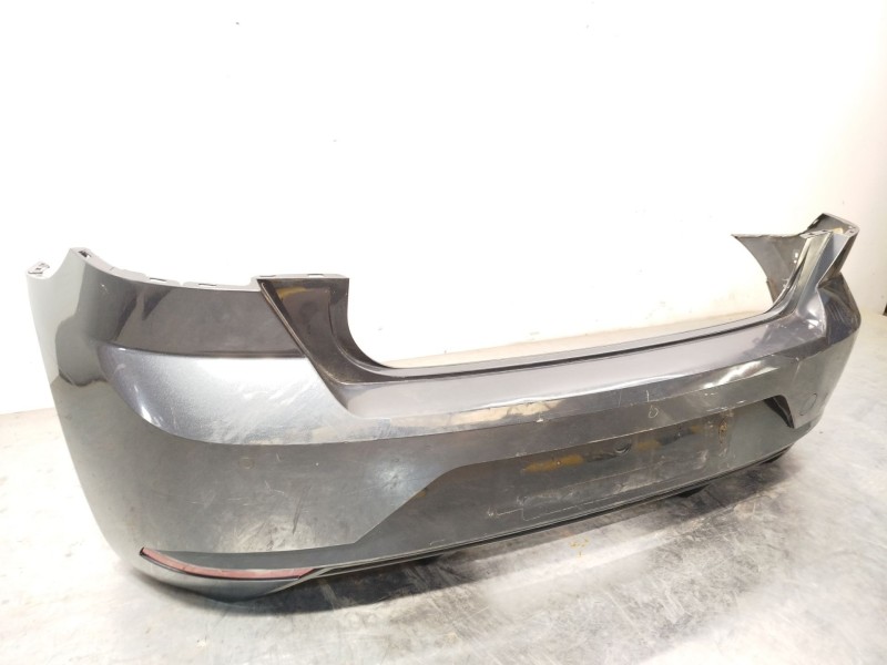 Recambio de paragolpes trasero para seat ibiza v (kj1, kjg) 1.0 mpi referencia OEM IAM 6F0807421D 6F0807421DGRU 
