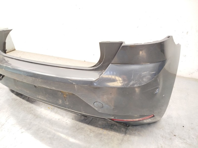 Recambio de paragolpes trasero para seat ibiza v (kj1, kjg) 1.0 mpi referencia OEM IAM 6F0807421D 6F0807421DGRU 