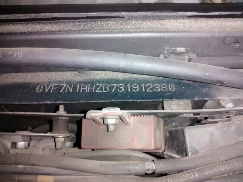 citroën xsara berlina del año 2001