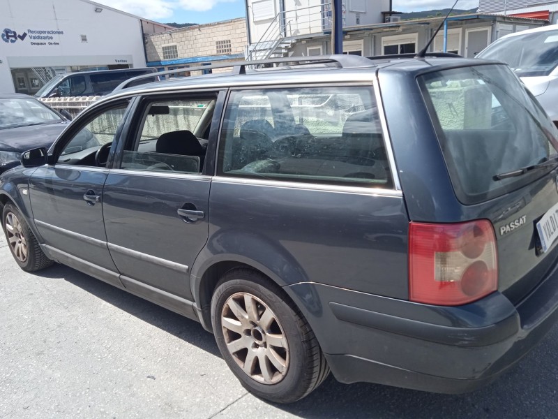 volkswagen passat b5.5 variant (3b6) del año 2002