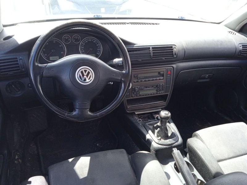 volkswagen passat b5.5 variant (3b6) del año 2002