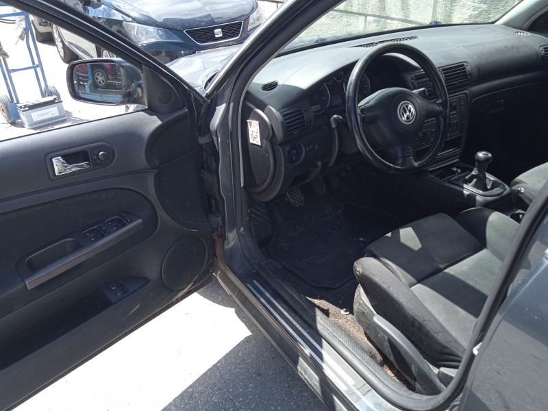 volkswagen passat b5.5 variant (3b6) del año 2002