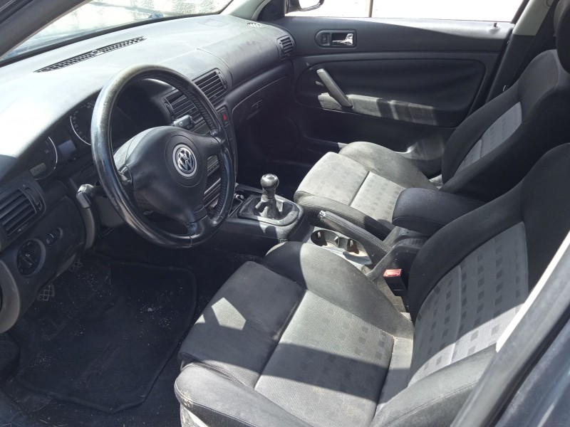 volkswagen passat b5.5 variant (3b6) del año 2002