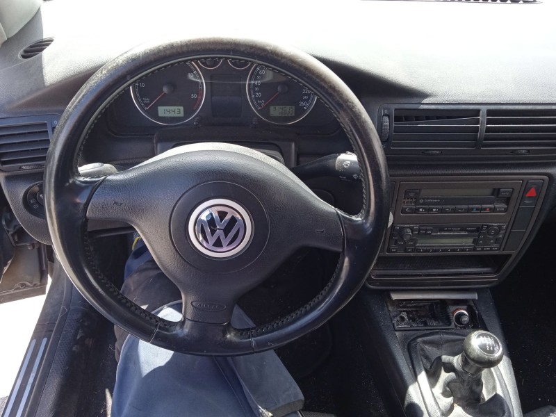 volkswagen passat b5.5 variant (3b6) del año 2002