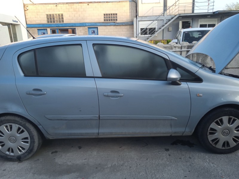 opel corsa d (s07) del año 2006
