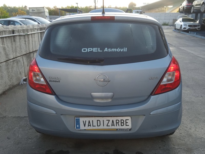opel corsa d (s07) del año 2006
