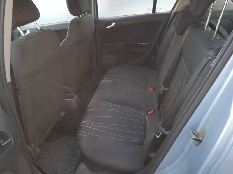opel corsa d (s07) del año 2006