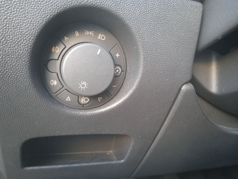 opel corsa d (s07) del año 2006