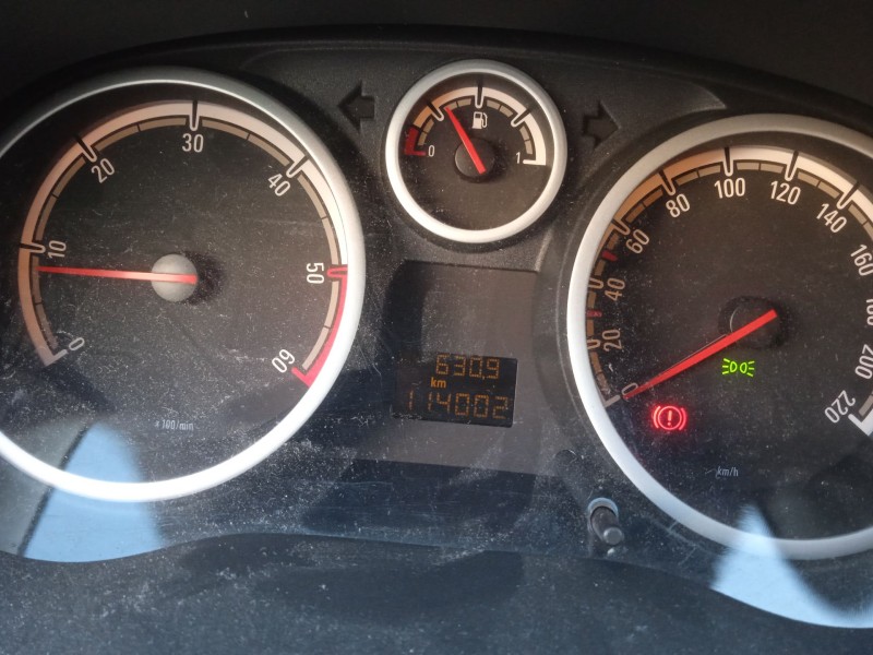 opel corsa d (s07) del año 2006