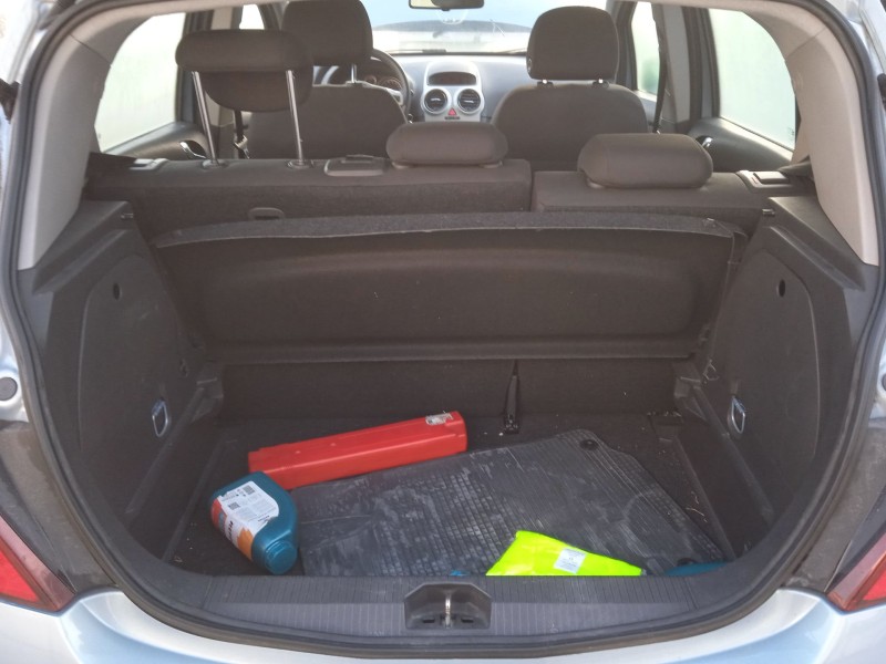 opel corsa d (s07) del año 2006