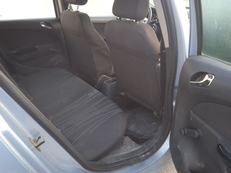 opel corsa d (s07) del año 2006