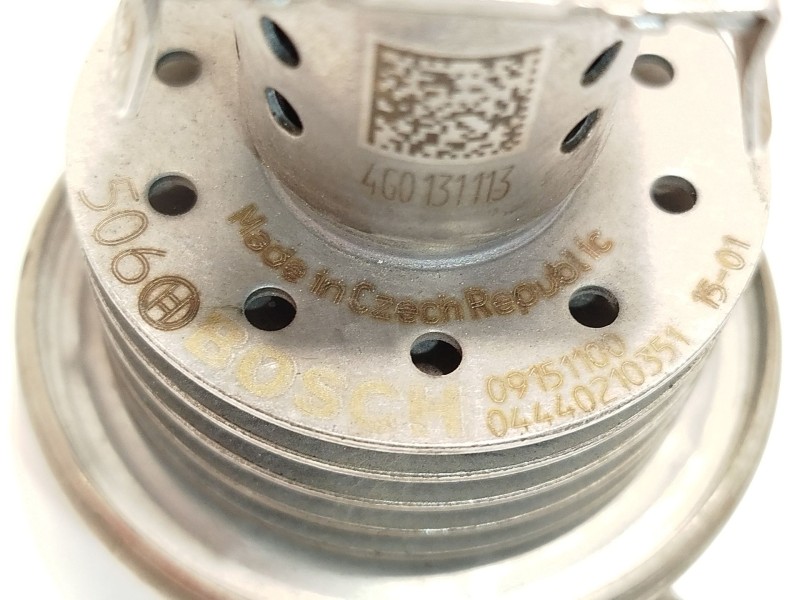 Recambio de inyector para audi q5 (8rb) 2.0 tdi quattro referencia OEM IAM 4G0131113  04440210351