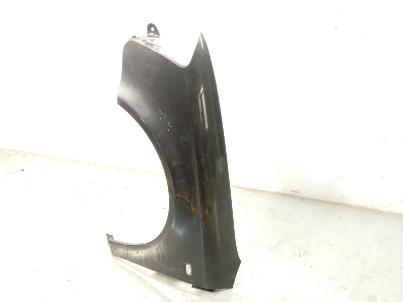 Recambio de aleta delantera izquierda para audi a4 berlina (8e) 2.0 16v tdi referencia OEM IAM 8E0821105F  