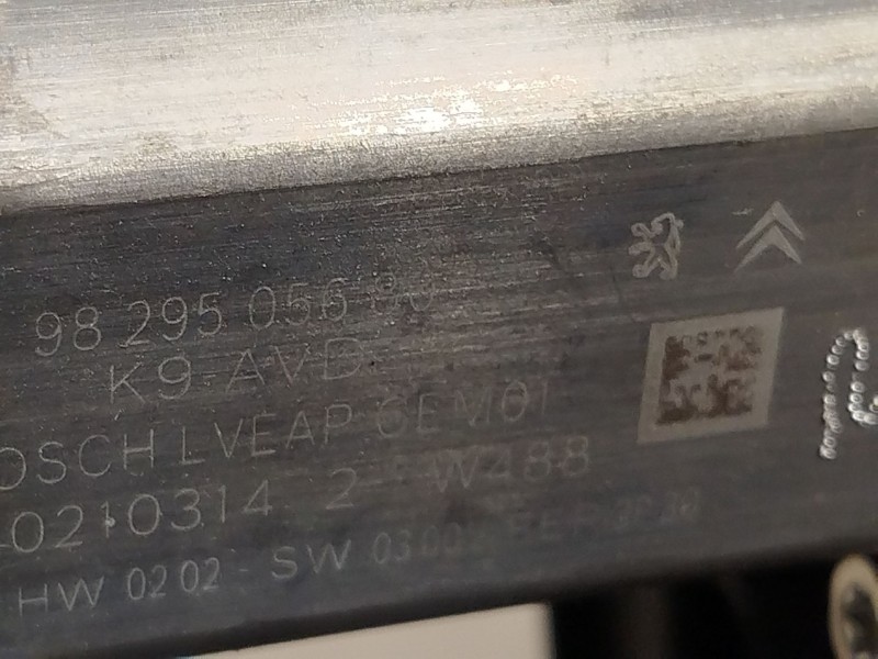 Recambio de elevalunas delantero derecho para peugeot rifter 1.5 bluehdi 130 referencia OEM IAM 9830335980 9829505680 