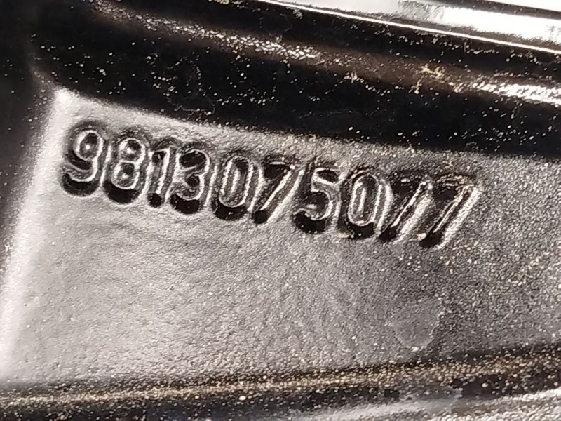 Recambio de llanta para citroën c3 iii (sx) 1.2 puretech 82 referencia OEM IAM 9813075077 98130750XY 